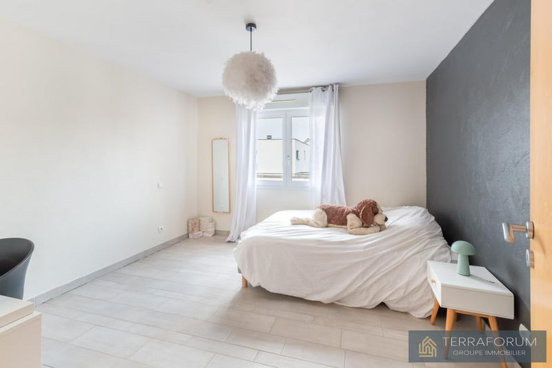 Maison contemporaine - 230 m² - 6 pièces