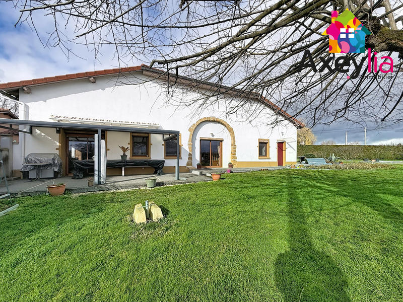 Maison - 252 m² - 8 pièces