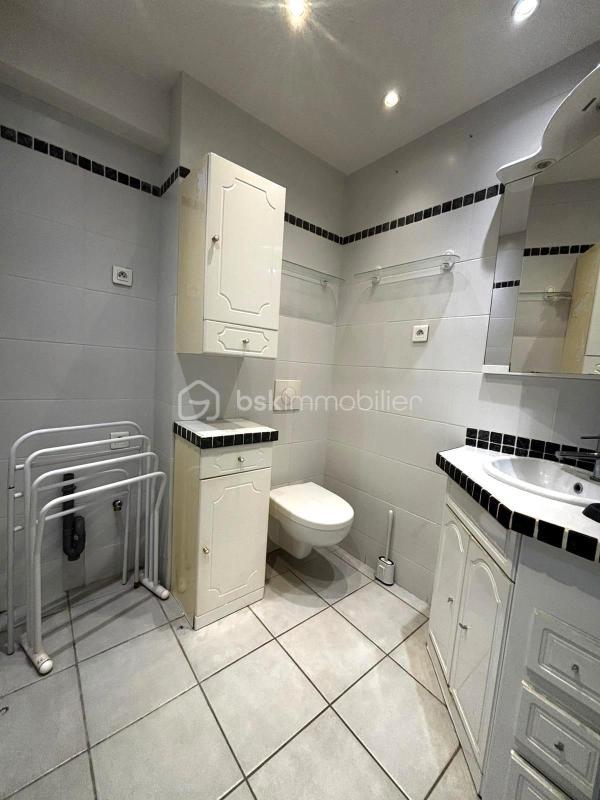 Appartement - 90 m² - 5 pièces