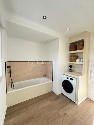 Maison - 88 m² - 4 pièces