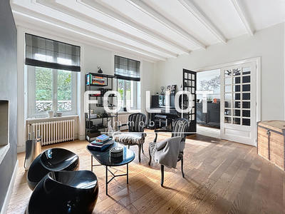 Maison - 195 m² - 8 pièces