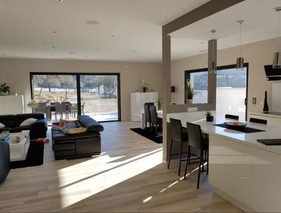 Maison - 125 m² - 6 pièces