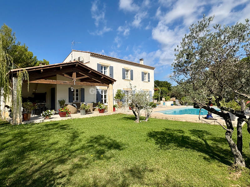 Maison - 195 m² - 7 pièces