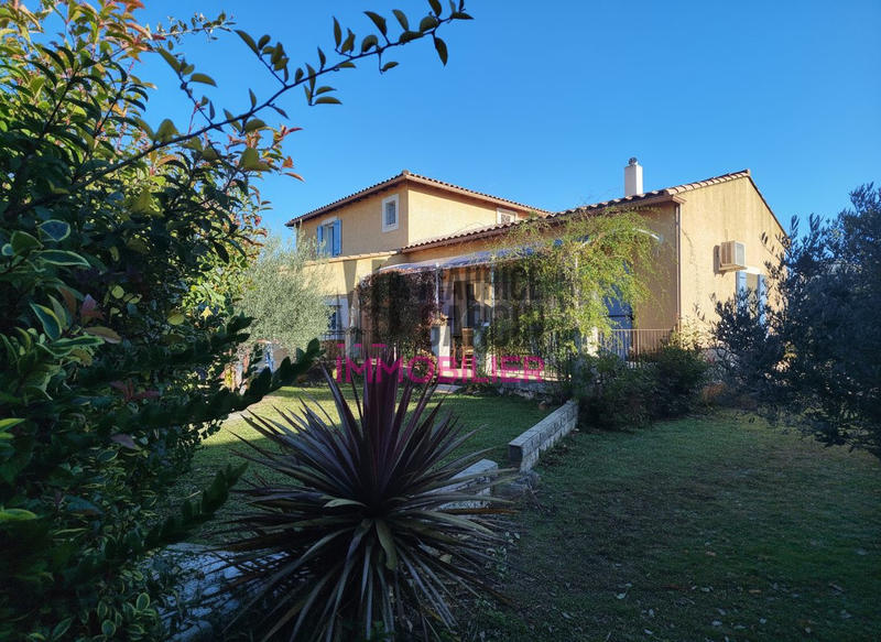 Maison - 181 m² - 4 pièces