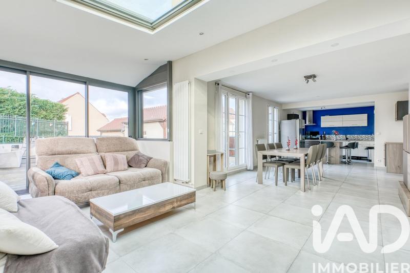 Maison - 138 m² - 6 pièces