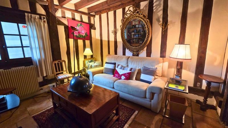 Propriété - 265 m² - 6 pièces