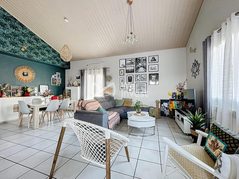 Maison - 104 m² - 4 pièces