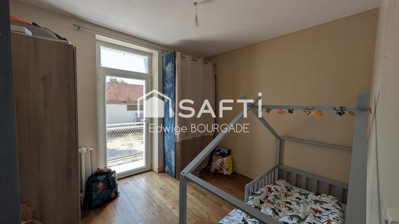 Maison - 230 m² - 12 pièces