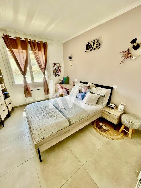 Maison - 105 m² - 4 pièces