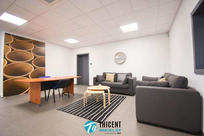 Local d'activités - 835 m²