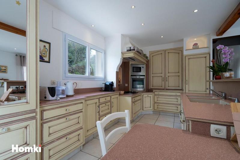 Maison - 187 m² - 6 pièces