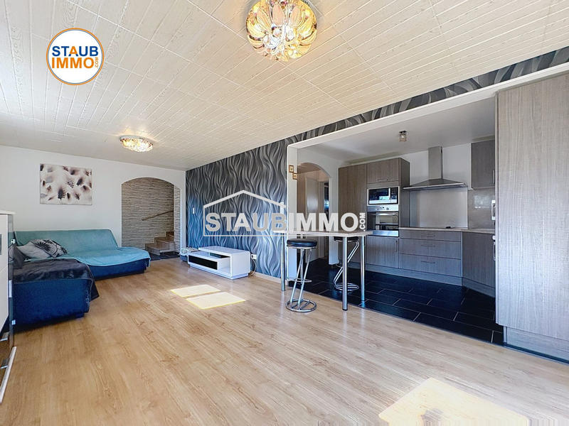 Maison - 111 m² - 5 pièces