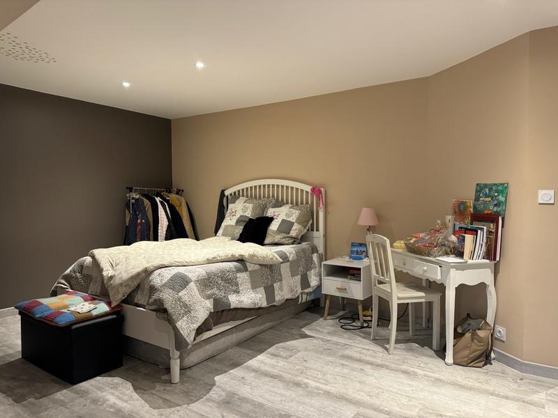 Maison - 265 m² - 7 pièces