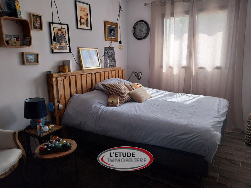 Maison - 201 m² - 7 pièces