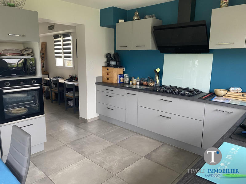 Maison traditionnelle - 131 m² - 5 pièces