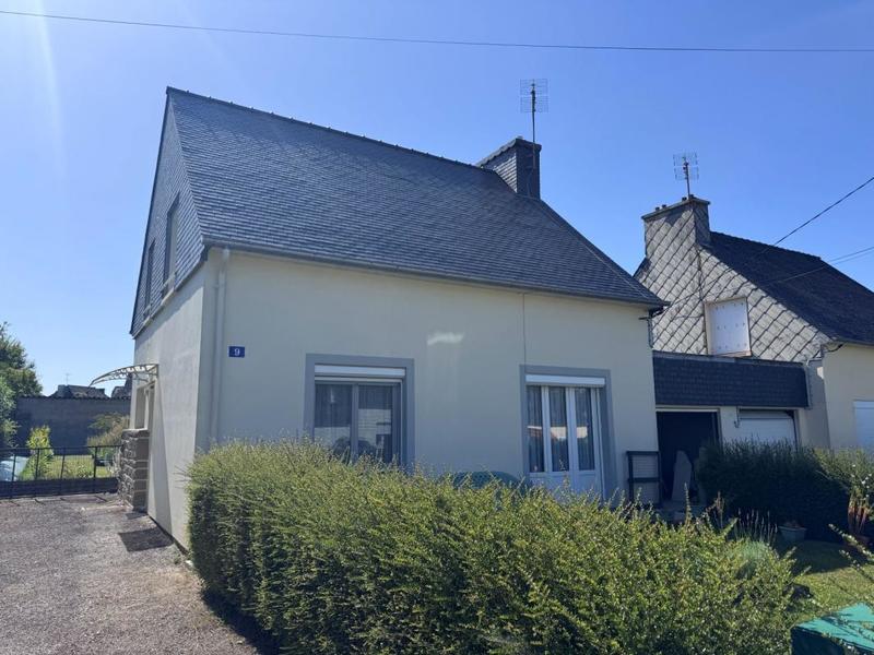 Maison - 93 m² - 4 pièces