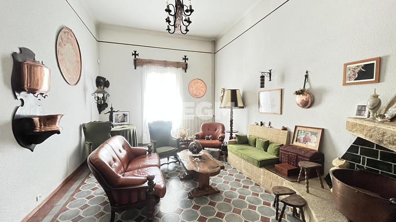 Propriété - 185 m² - 7 pièces