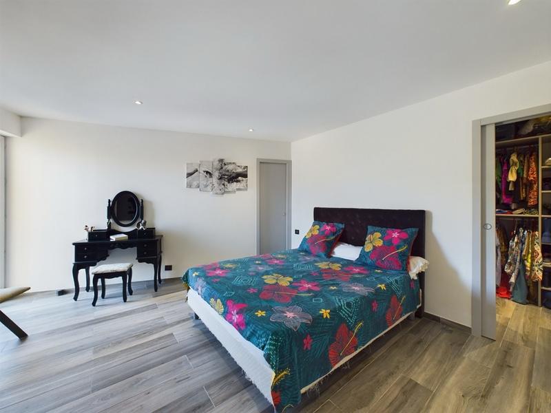 Appartement - 124 m² - 4 pièces