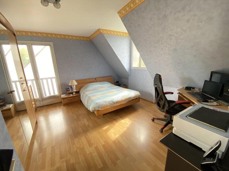 Maison - 645 m² - 5 pièces