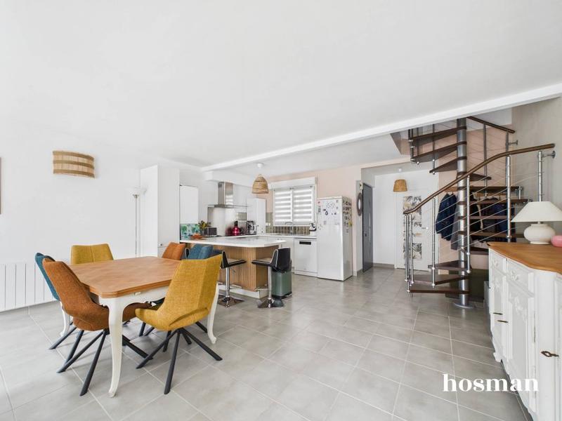 Maison - 109 m² - 5 pièces