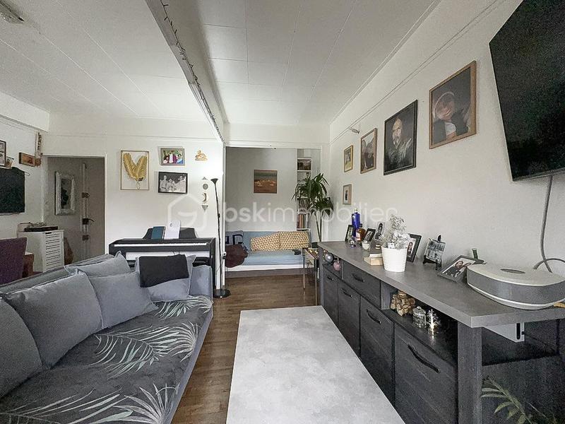 Immeuble - 137 m² - 6 pièces