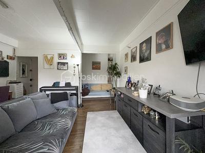 Immeuble - 137 m² - 6 pièces