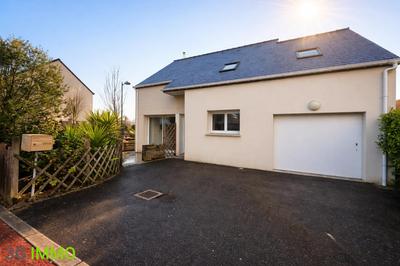 Maison - 97 m² - 5 pièces