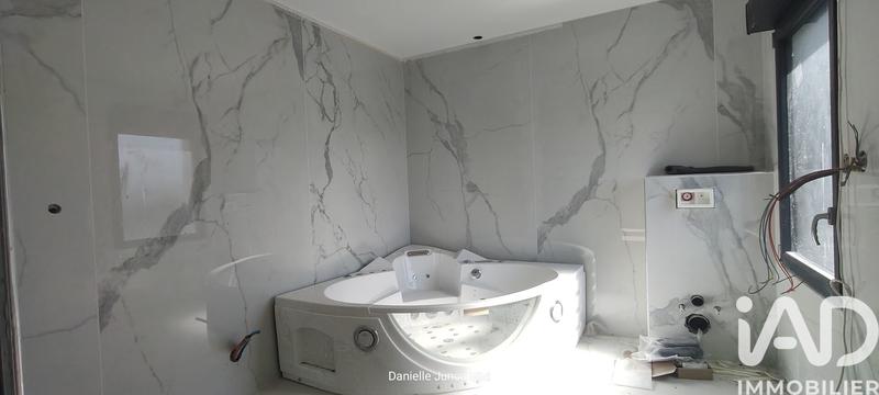 Appartement - 375 m² - 11 pièces