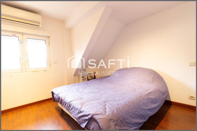 Maison - 222 m² - 12 pièces