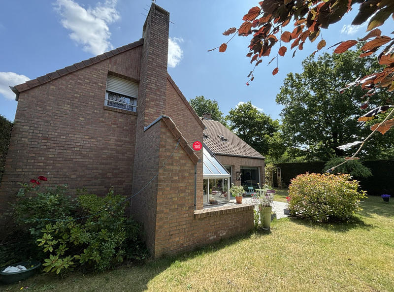 Maison - 237 m² - 12 pièces