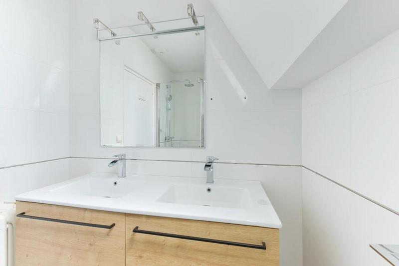 Maison - 178 m² - 8 pièces