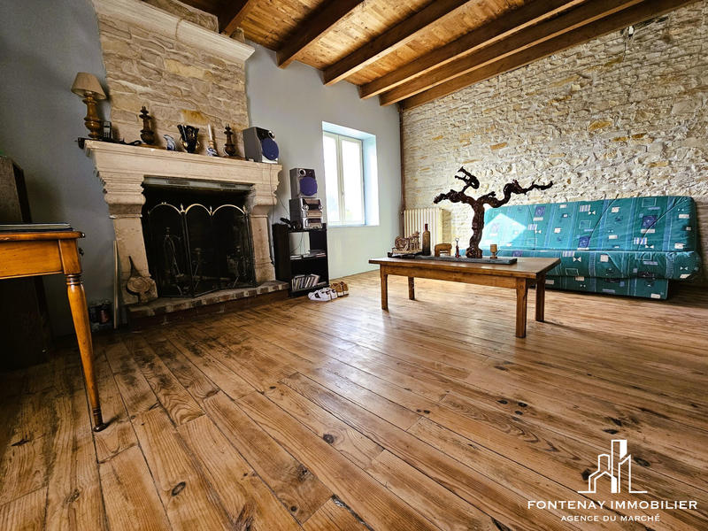 Maison - 198 m² - 7 pièces