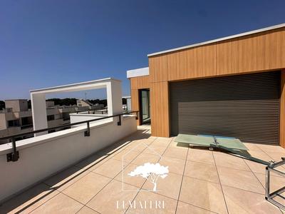 Appartement - 96 m² - 4 pièces