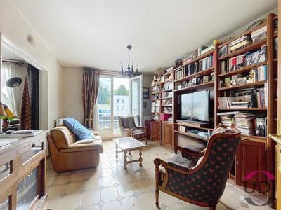 Appartement - 88 m² - 5 pièces