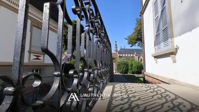 Maison - 240 m² - 7 pièces