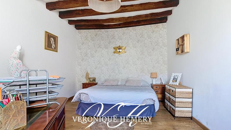 Maison - 180 m² - 8 pièces