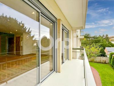 Appartement - 79 m² - 3 pièces