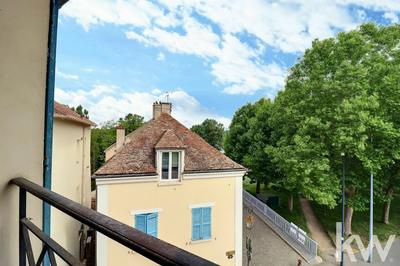 Appartement - 90 m² - 4 pièces