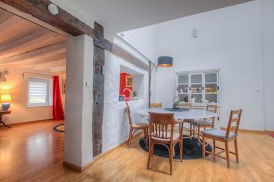 Maison traditionnelle - 200 m² - 7 pièces