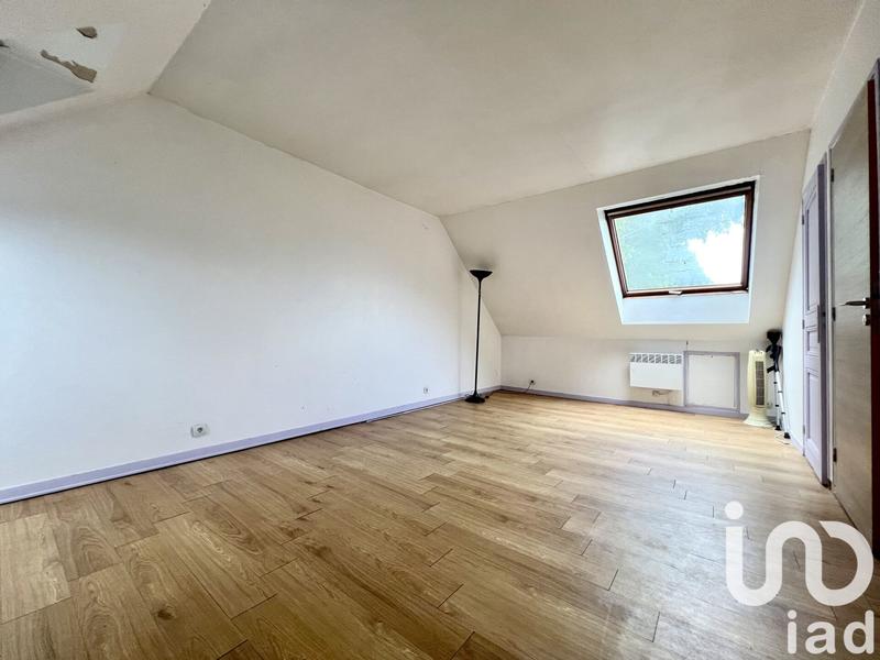 Maison - 214 m² - 7 pièces