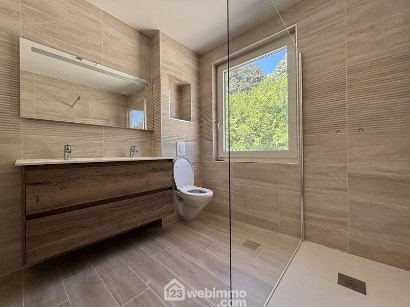 Maison - 184 m² - 6 pièces