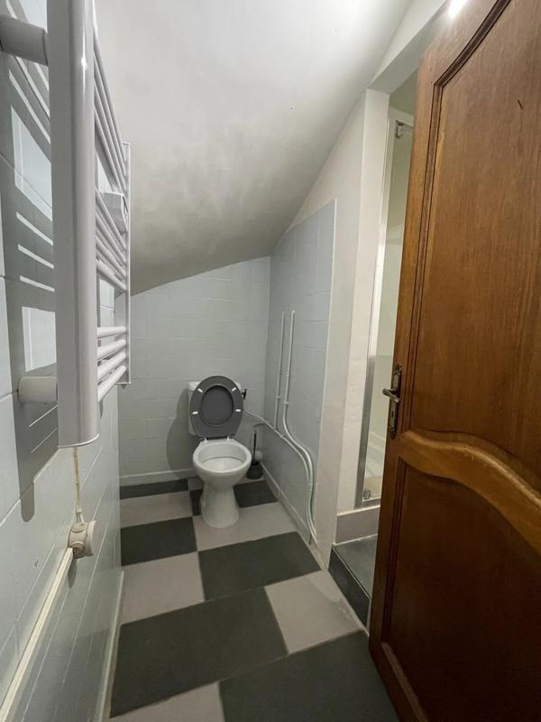 Maison - 170 m² - 10 pièces