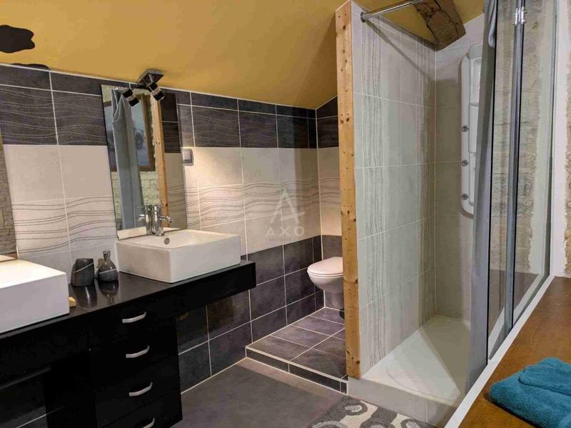 Maison de village - 285 m² - 7 pièces