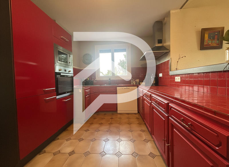 Maison - 170 m² - 6 pièces