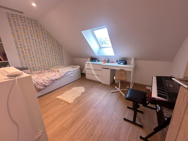 Maison - 144 m² - 6 pièces