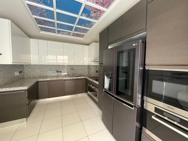 Appartement - 138 m² - 5 pièces