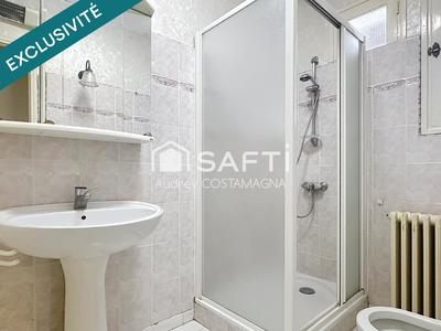 Maison - 200 m² - 9 pièces