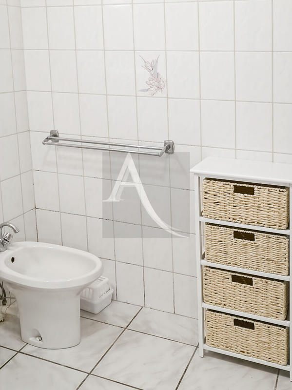 Maison - 200 m² - 7 pièces