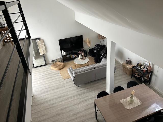 Duplex - 82 m² - 4 pièces