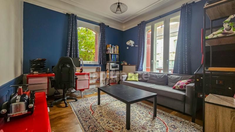 Maison de maîtres - 225 m² - 10 pièces